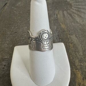 Vintage Mexico 925 Sterling Silver Children Holding Hands Band Ring Sz 8 - 9.07g